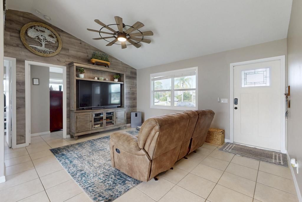 2590 SW Hinchman Street, Port Saint Lucie, FL 34984 Photo