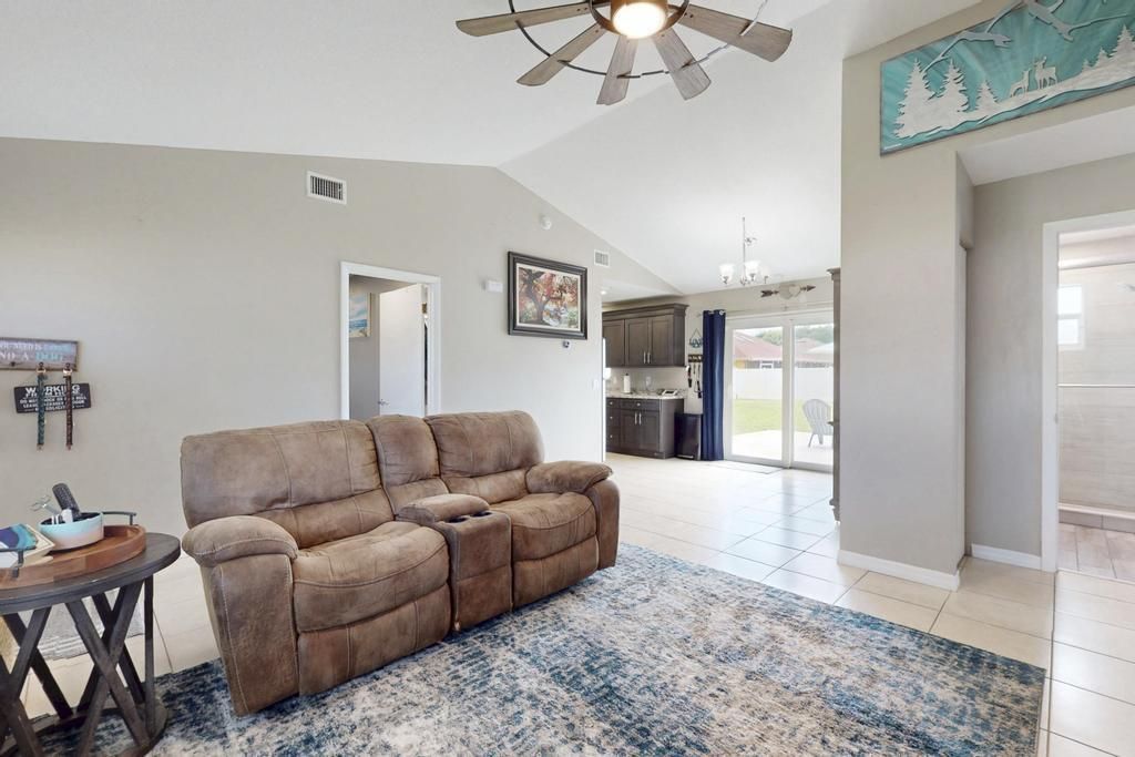 2590 SW Hinchman Street, Port Saint Lucie, FL 34984 Photo