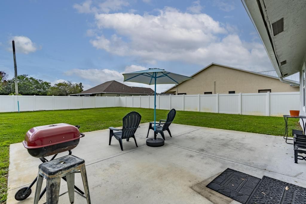 2590 SW Hinchman Street, Port Saint Lucie, FL 34984 Photo