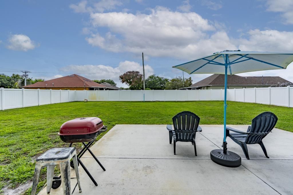 2590 SW Hinchman Street, Port Saint Lucie, FL 34984 Photo