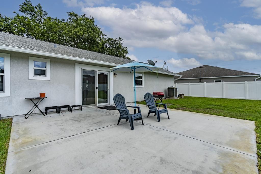 2590 SW Hinchman Street, Port Saint Lucie, FL 34984 Photo