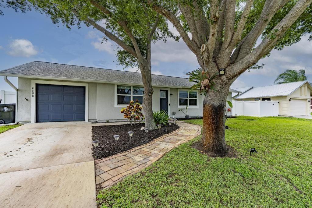 2590 SW Hinchman Street, Port Saint Lucie, FL 34984 Photo