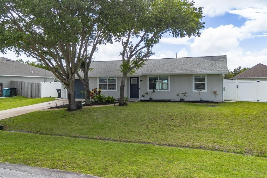 2590 SW Hinchman Street, Port Saint Lucie, FL 34984 Photo