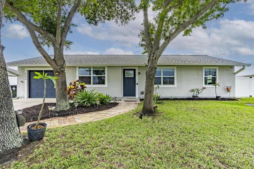 2590 SW Hinchman Street, Port Saint Lucie, FL 34984 Photo
