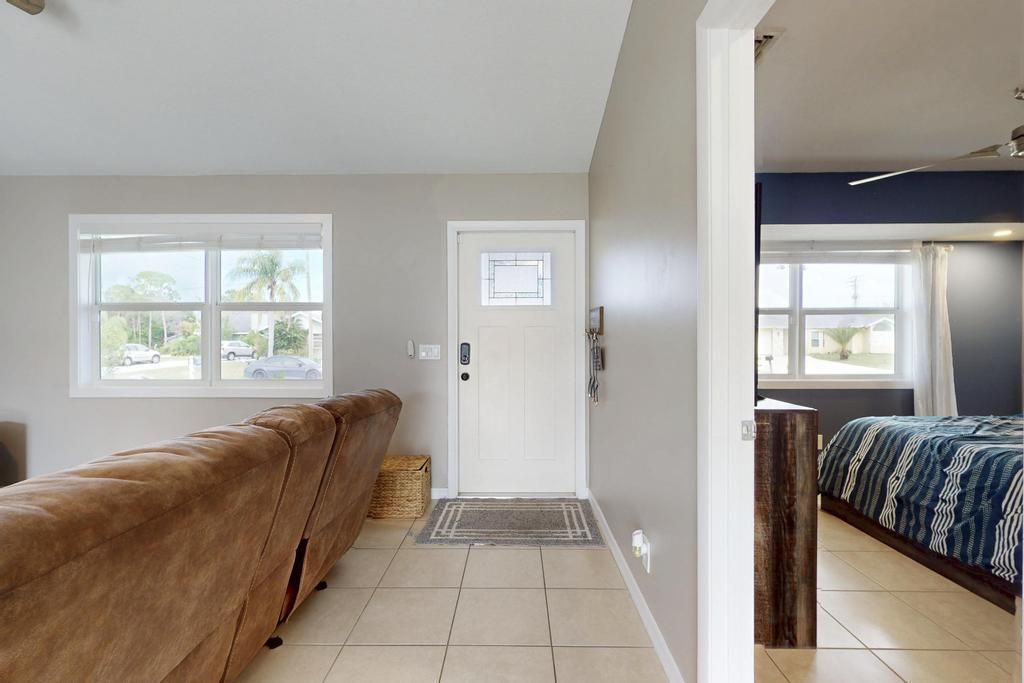 2590 SW Hinchman Street, Port Saint Lucie, FL 34984 Photo