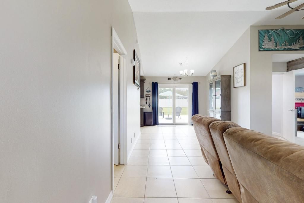 2590 SW Hinchman Street, Port Saint Lucie, FL 34984 Photo