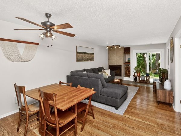 2343 Glenwood Drive, Unit 50, Des Moines, IA 50321