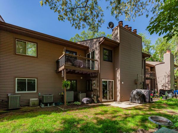 2343 Glenwood Drive, Unit 50, Des Moines, IA 50321