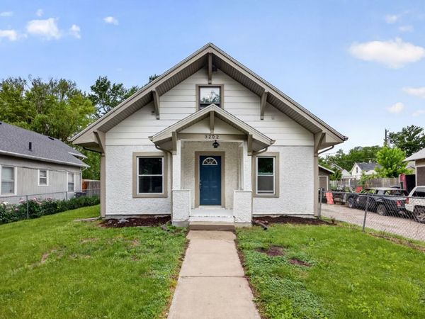 3202 3rd Street , Des Moines, IA 50313
