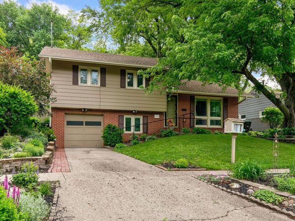 1001 Cummins Parkway, Des Moines, IA 50311