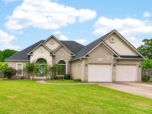 16 Hickory Valley Drive, Cabot, AR 72023