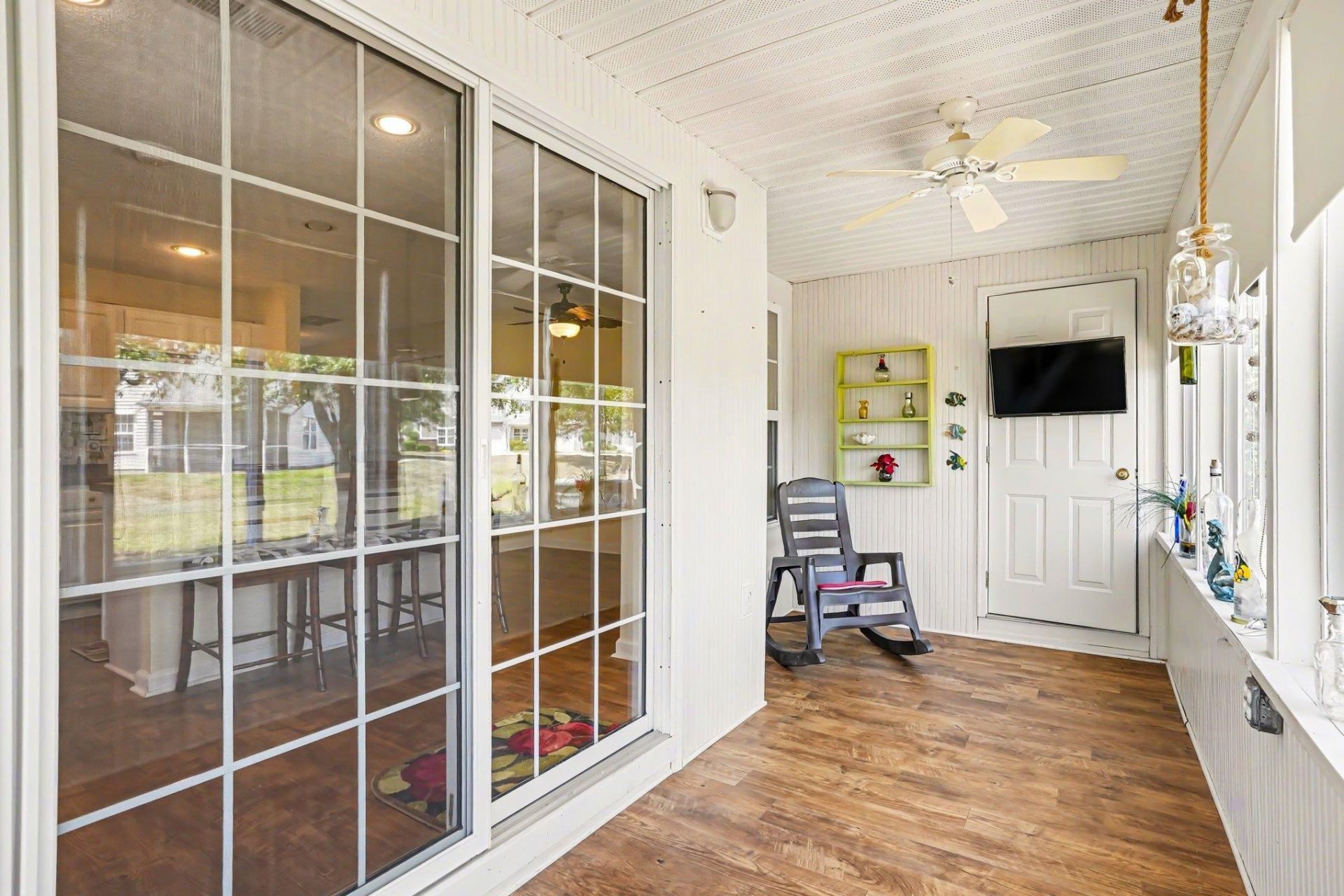 795 Wilshire Ln. Photo 12