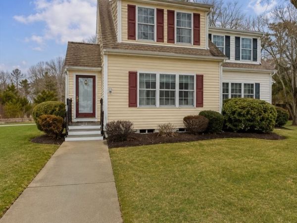 32 Carleton St, Unit 32, Wareham, MA 02558