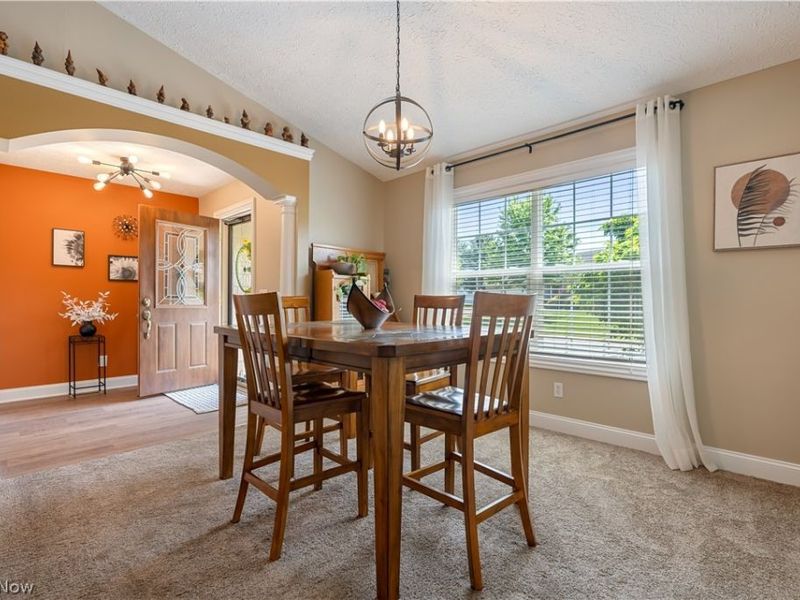 4732 Helmsworth Drive NE, Canton, OH 44714 Photo 4