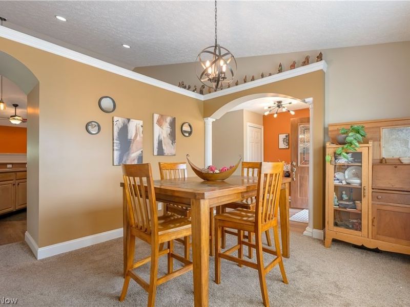 4732 Helmsworth Drive NE, Canton, OH 44714 Photo 5