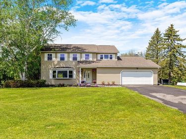 5881 Fieldstone Drive, Cazenovia, NY 13035