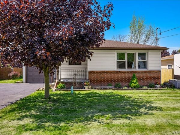 352 Seneca Place , Lancaster, NY 14086