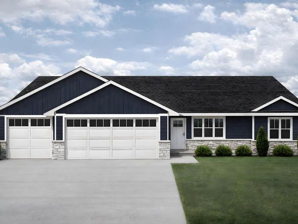 482 HIGH RIDGE TRAIL, Pulaski, WI 54162