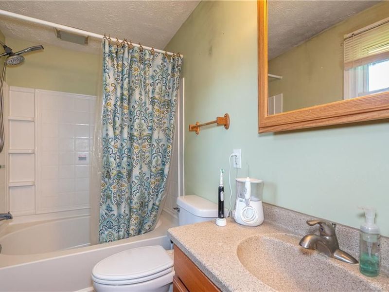 4200 Linchmere Drive, Clayton, OH 45415 Photo 23