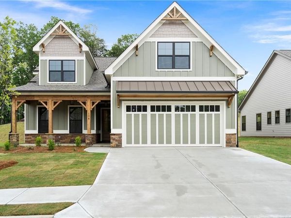 108 Cherokee Cove , Waleska, GA 30183