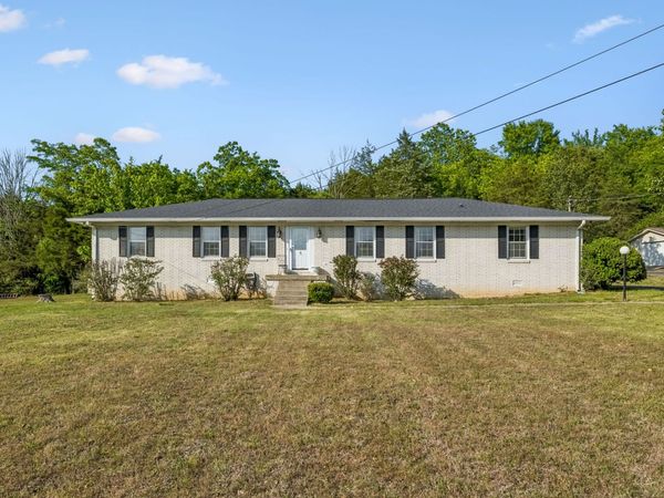212 Dixon Springs Hwy , Carthage, TN 37030