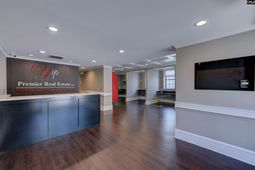 1608 Taylor Street  photo 4