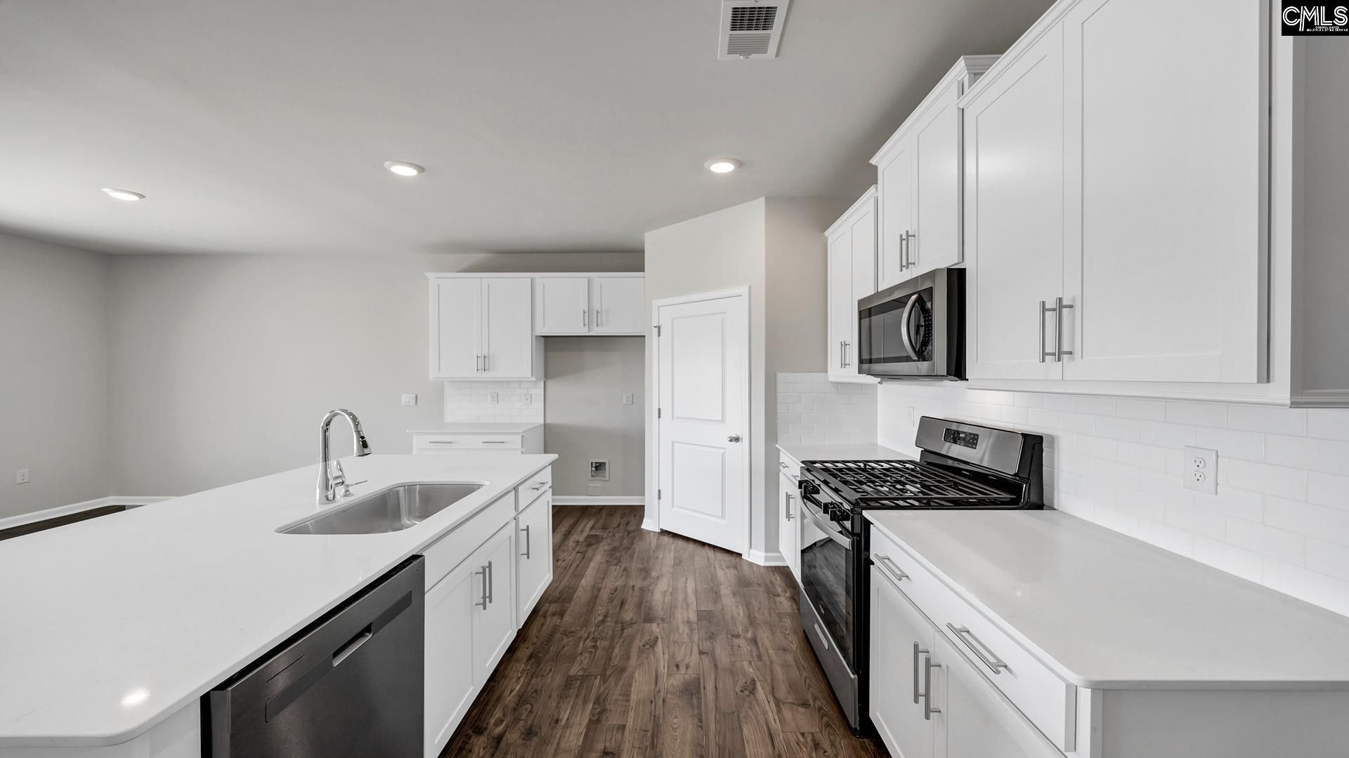 1032 Salient Court  Photo 7