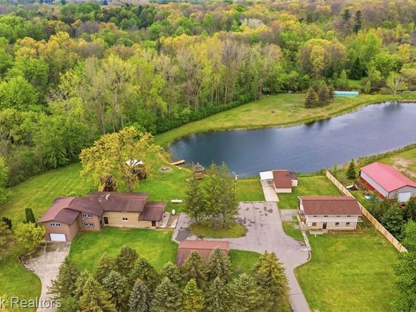 1392 Maple Grove Road, Lapeer Twp, MI 48446