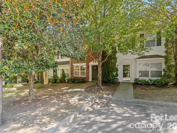 2472 Ryerson Court , Charlotte, NC 28213