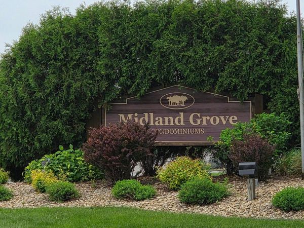 2210 Midland Grove Road , Unit 310, Roseville, MN 55113