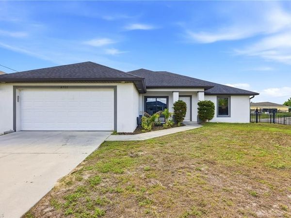 4705 Dora AVE S, LEHIGH ACRES, FL 33976