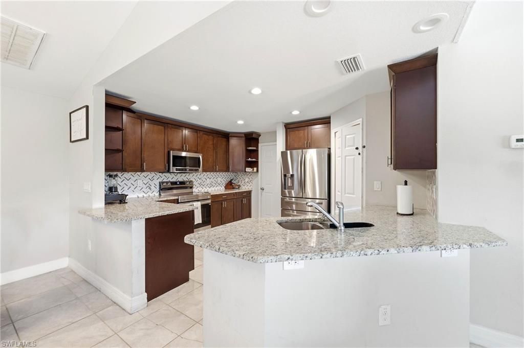 4705 Dora Ave S, Lehigh Acres, FL 33976 Photo