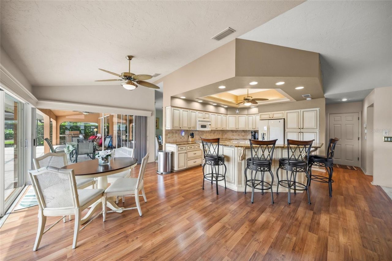 8838 Wild Dunes Drive, Sarasota, FL 34241 Photo