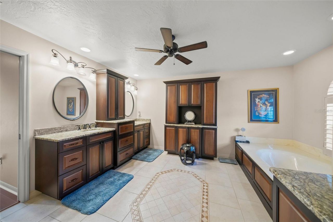 8838 Wild Dunes Drive, Sarasota, FL 34241 Photo