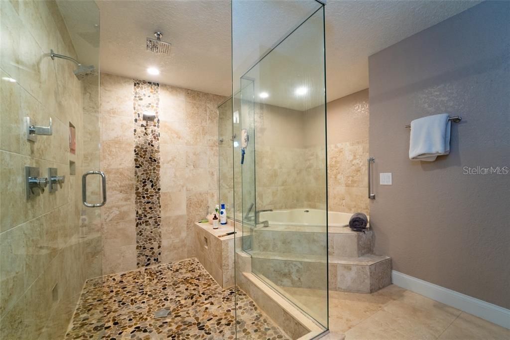 4627 Woodlot Court , Orlando, FL 32835 Photo