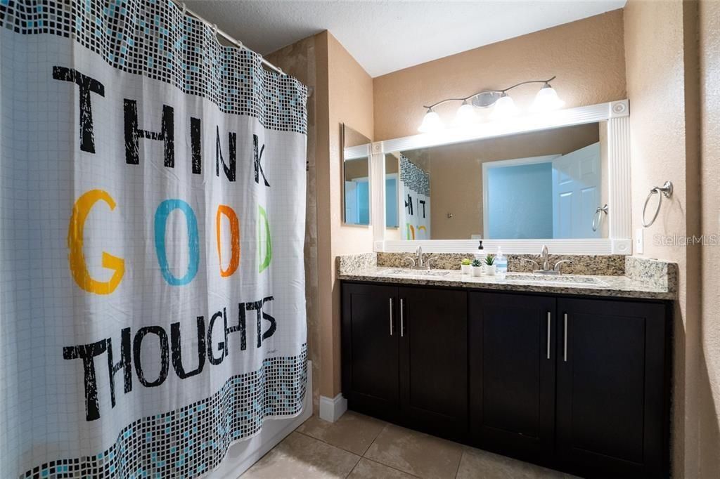4627 Woodlot Court , Orlando, FL 32835 Photo