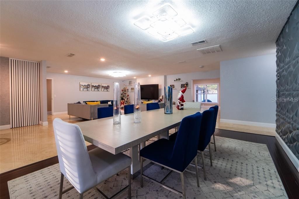 4627 Woodlot Court , Orlando, FL 32835 Photo