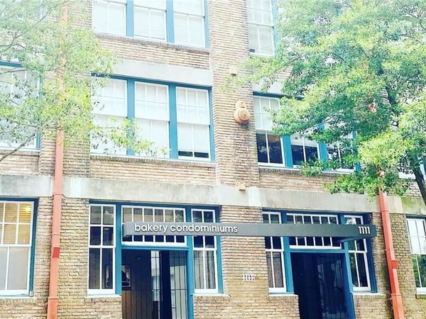 1111 S PETERS Street, Unit 202, New Orleans, LA 70130