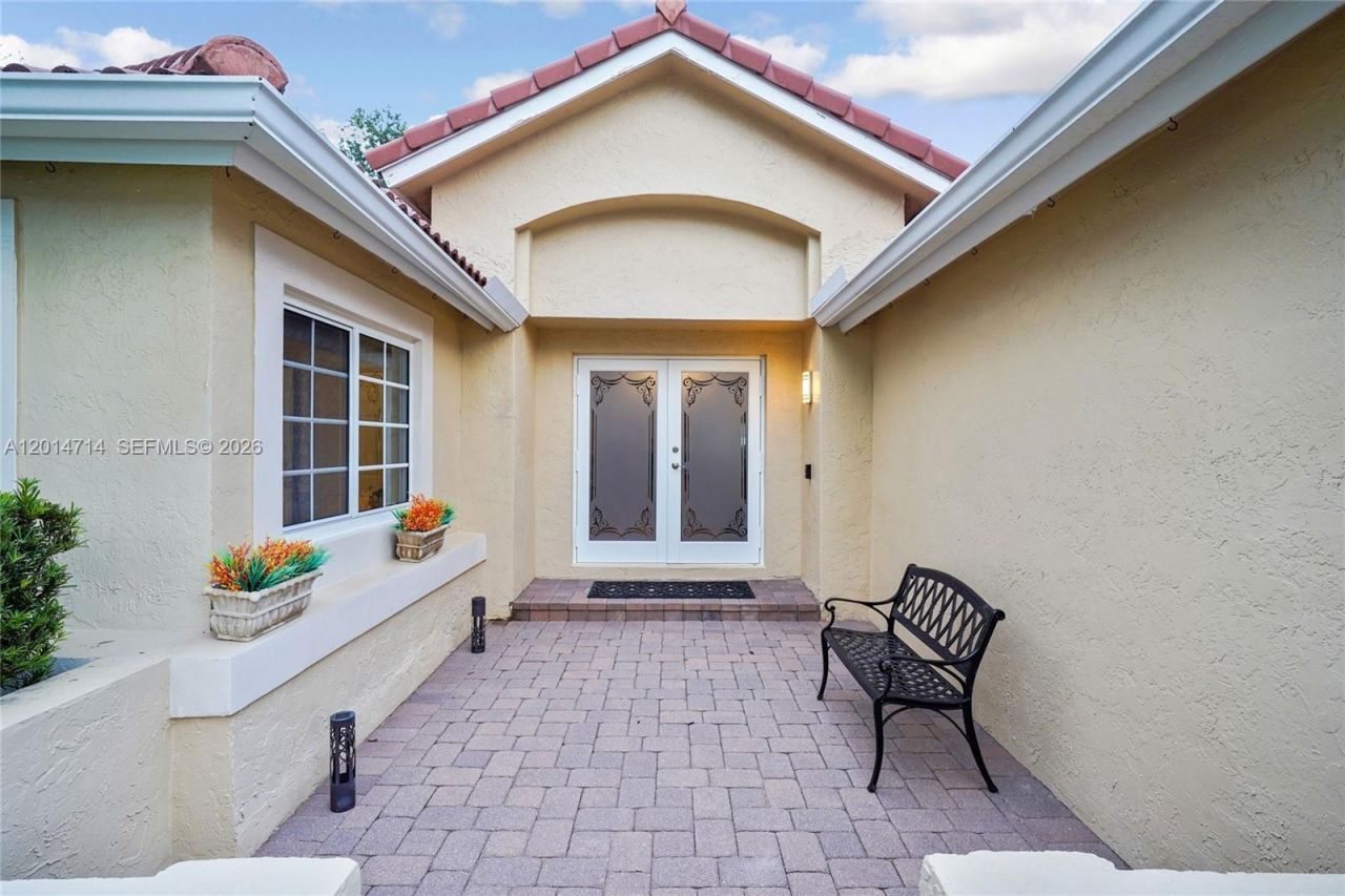 1190 Balboa Ct, Weston, FL 33326 Photo