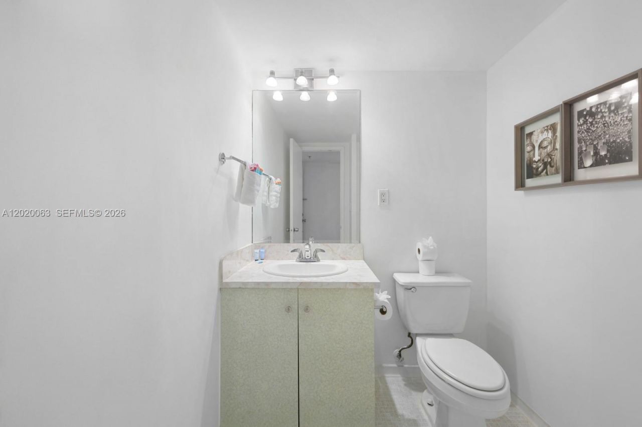 19380 Collins Ave , Unit 609, Sunny Isles Beach, FL 33160 Photo