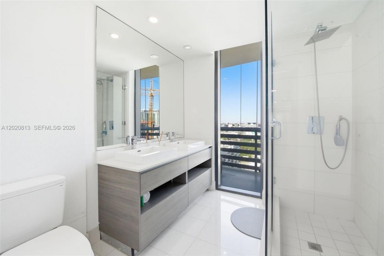 460 NE 28th St , Unit 1801, Miami, FL 33137 Photo