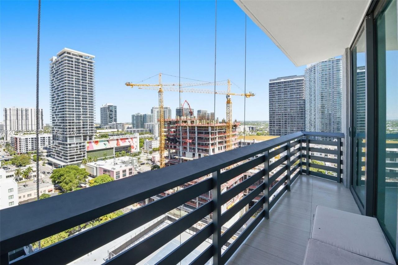 460 NE 28th St , Unit 1801, Miami, FL 33137 Photo
