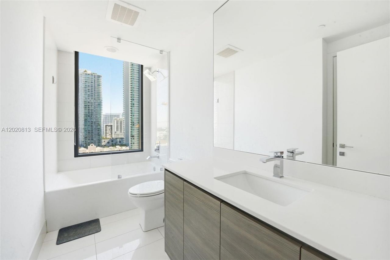 460 NE 28th St , Unit 1801, Miami, FL 33137 Photo