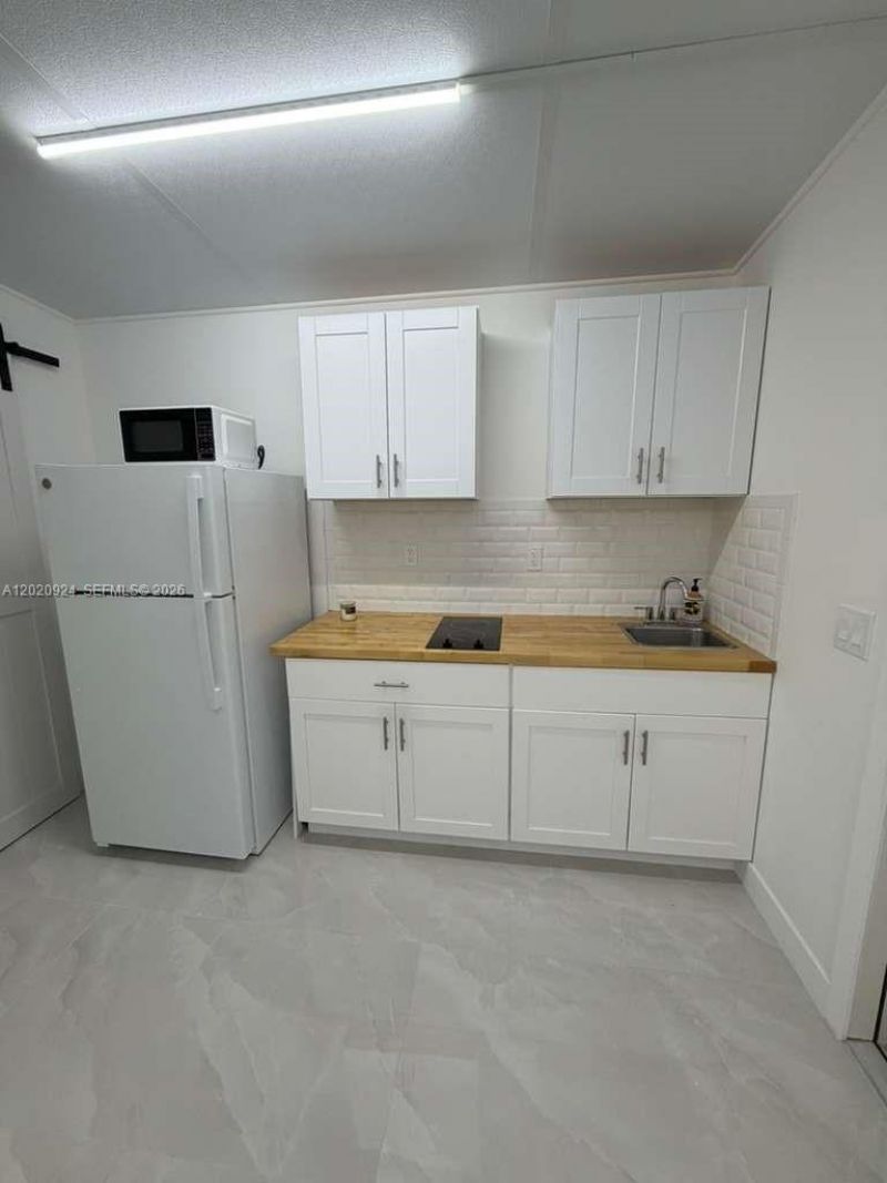 19316 SW 121st Ave , Unit 3, Miami, FL 33177 Photo