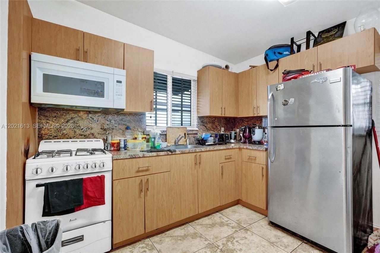2024 Alton Rd , Miami Beach, FL 33140 Photo