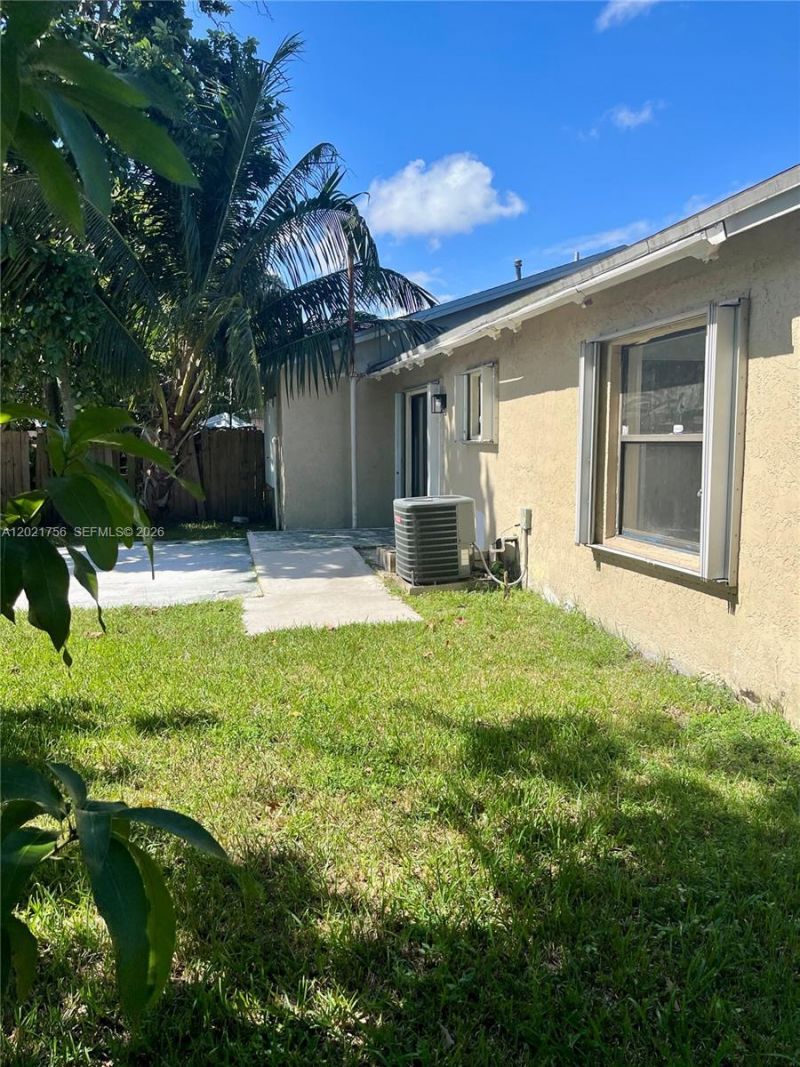 6034 Triphammer Rd , Lake Worth, FL 33463 Photo