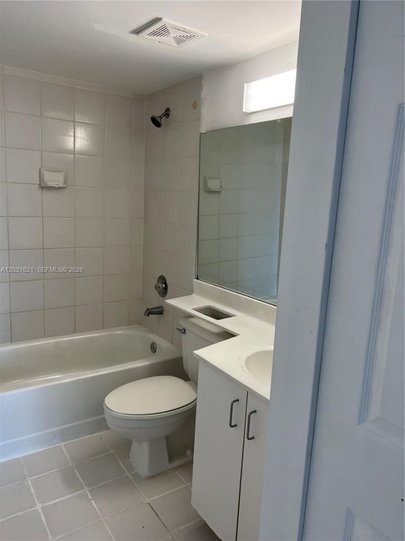 3300 NE 192nd St , Unit 616, Aventura, FL 33180 Photo