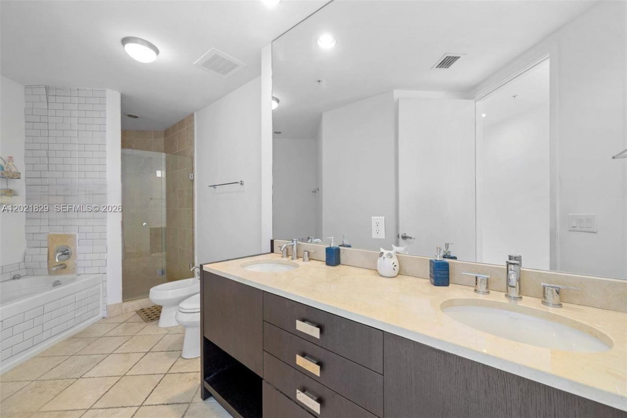 18201 Collins Ave , Unit 3501A, Sunny Isles Beach, FL 33160 Photo