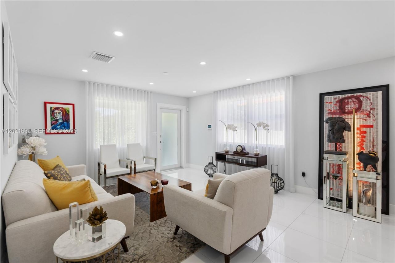 14441 S Biscayne River Rd, Miami, FL 33161 Photo