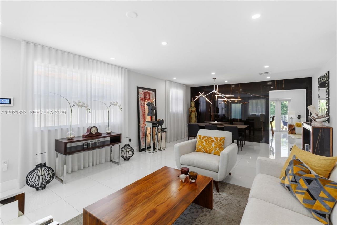 14441 S Biscayne River Rd, Miami, FL 33161 Photo